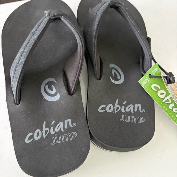 Cobian Black Men's Flip Flop Sandals - Picture 2 of 3